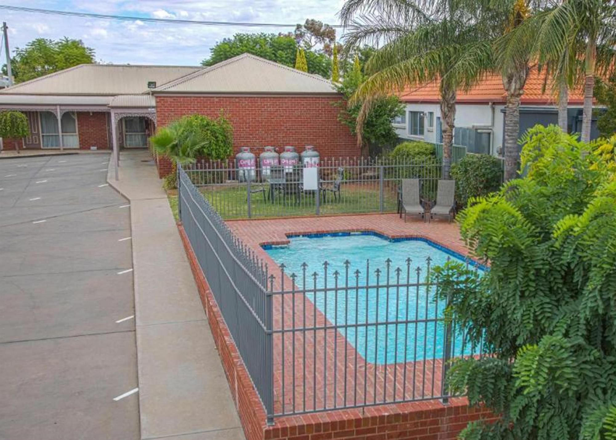 Burke And Wills Motor Inn Swan Hill Exterior foto